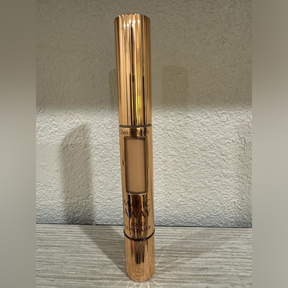 Charlotte Tilbury Magic Wand Concealer 8 Medium. NIB - Picture 5 of 6